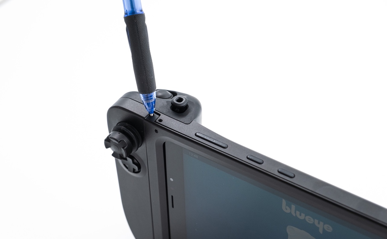 Removal of the tablet from the rugged controller.